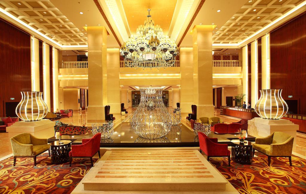 Wyndham Grand Plaza Royale Palace Csengtu Kültér fotó
