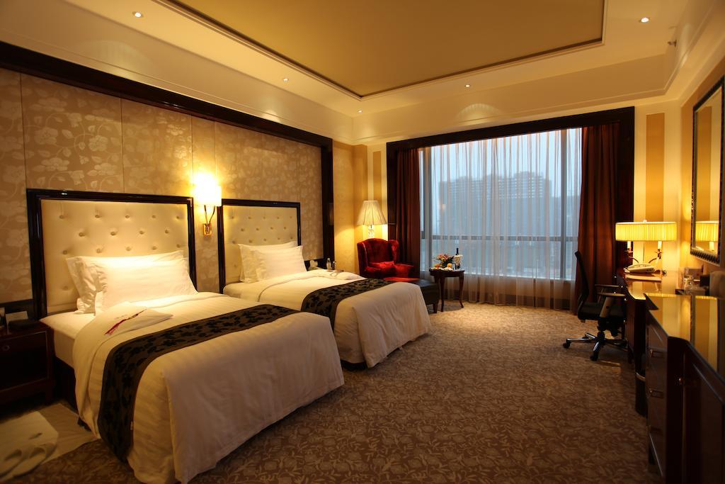 Wyndham Grand Plaza Royale Palace Csengtu Kültér fotó